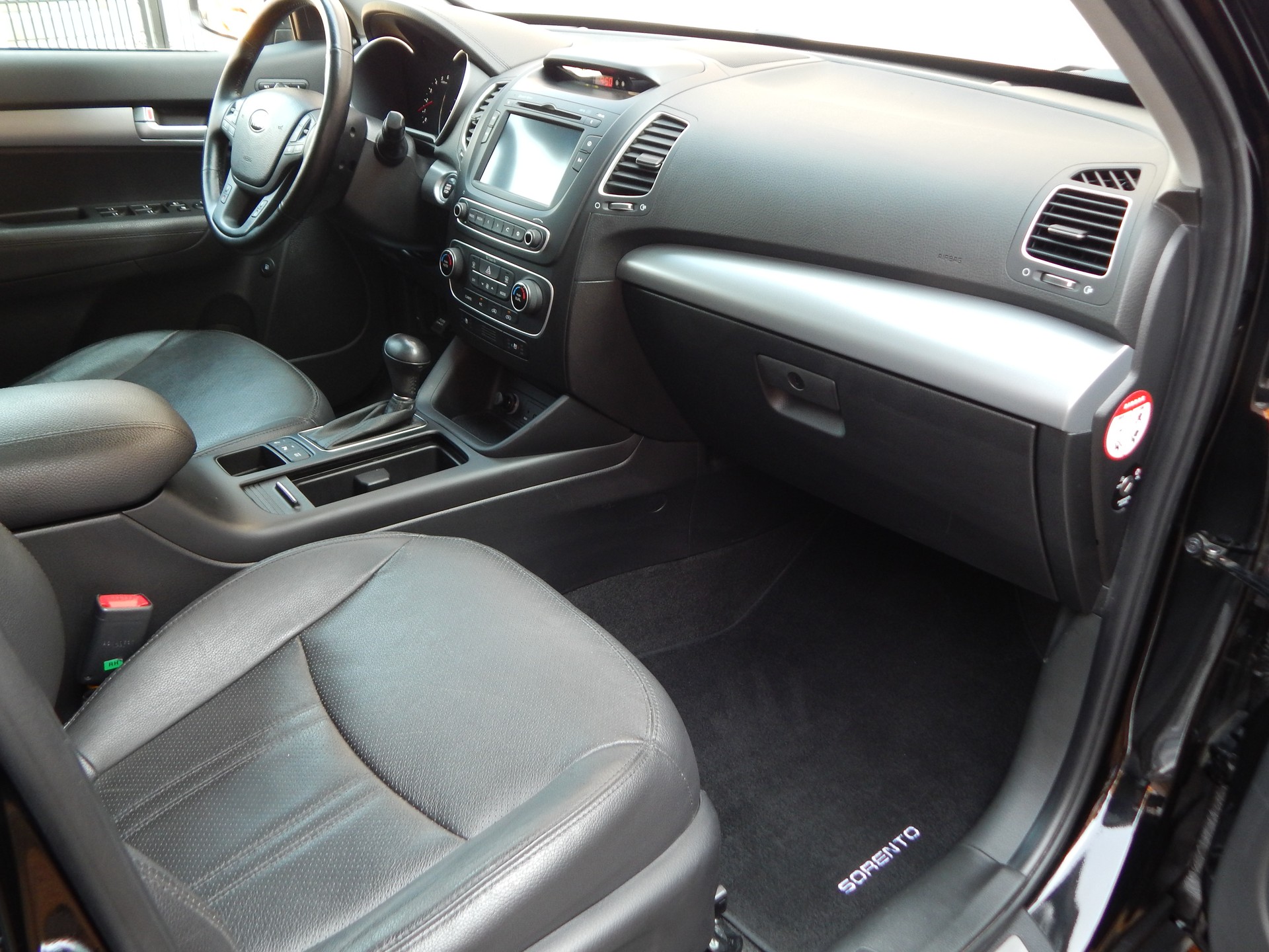 KIA Sorento 2.2 CRDI Style Automatic-image-22