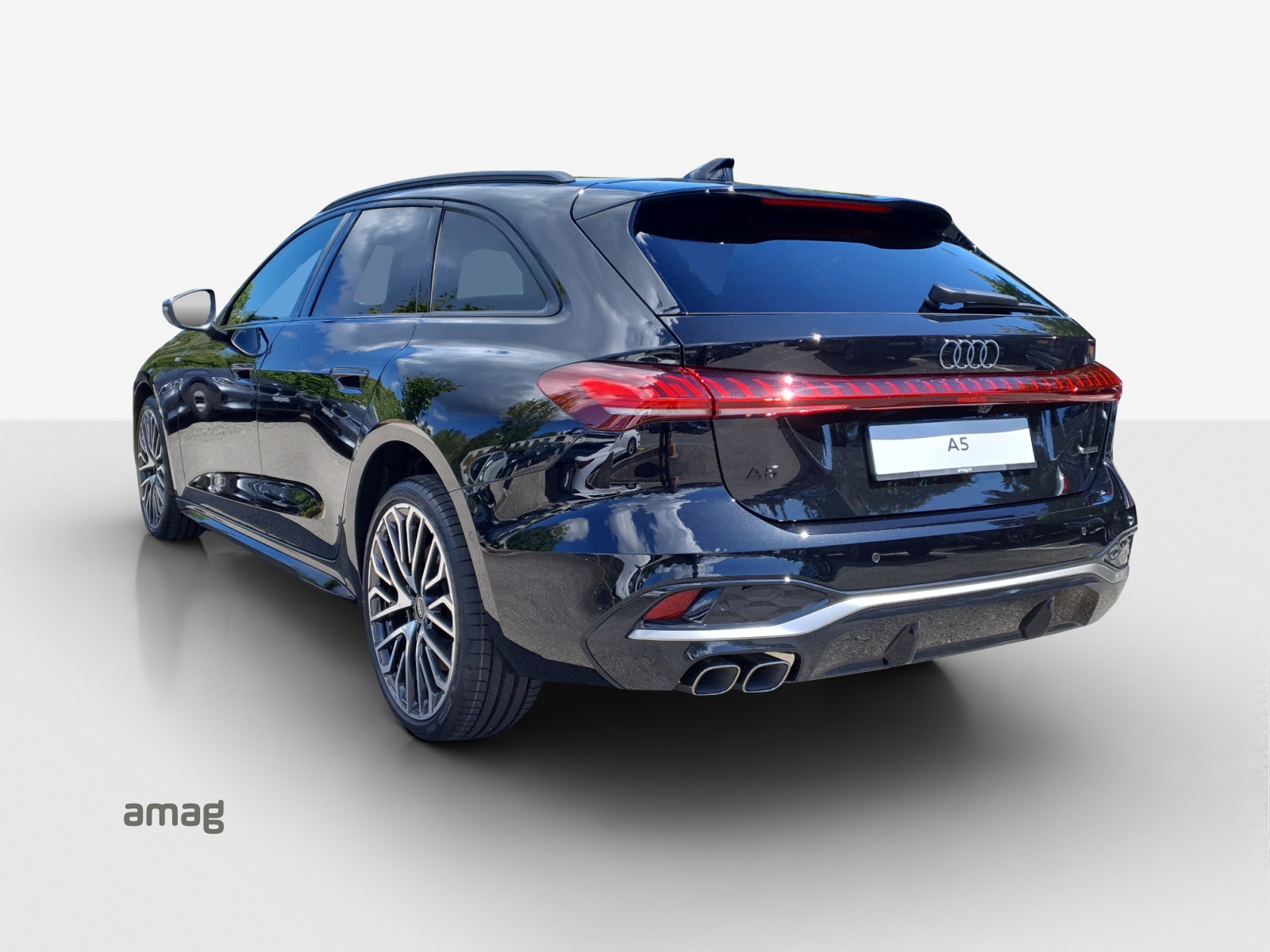AUDI A5 Avant TDI quattro 150 kW Attraction S tronic-image-2