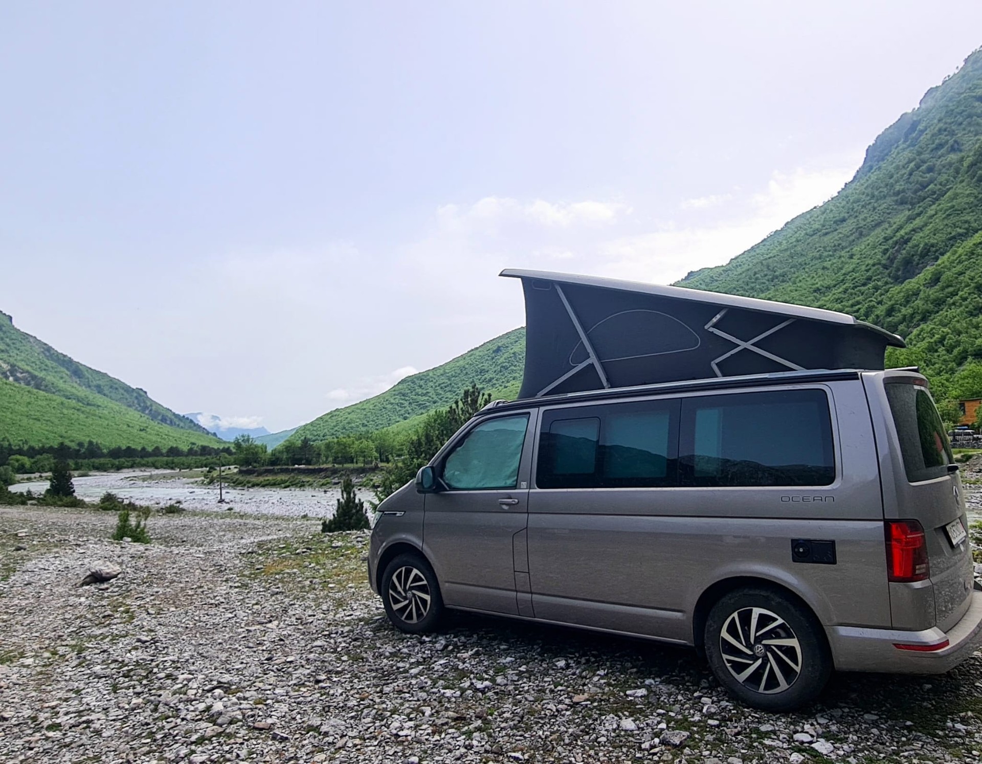 VW T6.1 California 2.0 TDI Ocean Edition Liberty DSG-image-8