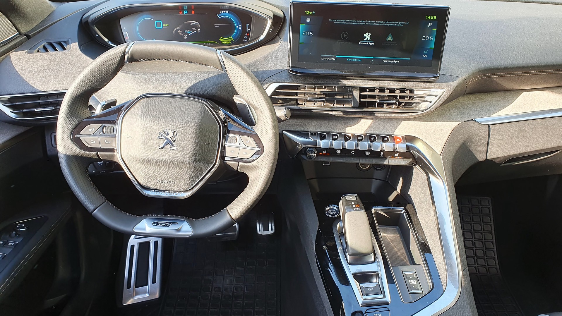 PEUGEOT 3008 300e Hybrid4 GT Pack-image-15