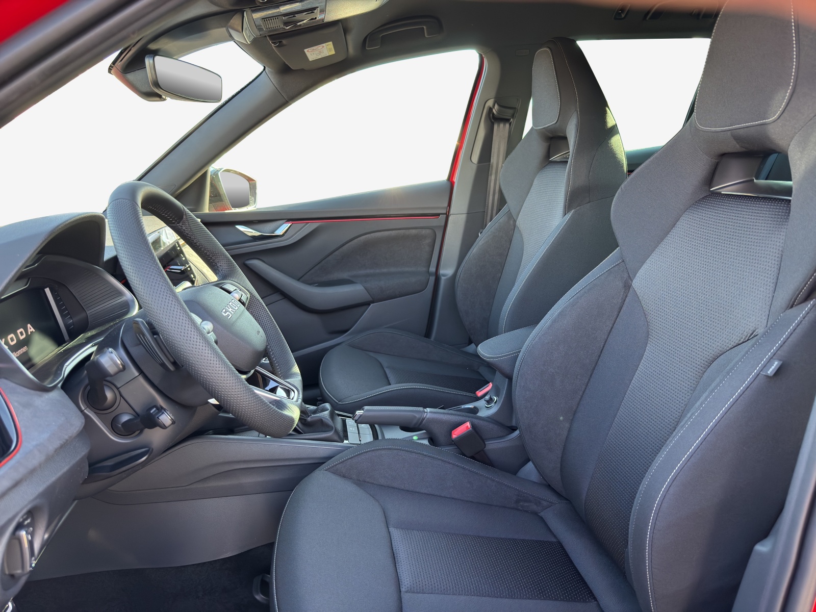 SKODA Kamiq 1.5 TSI Dynamic DSG-image-7