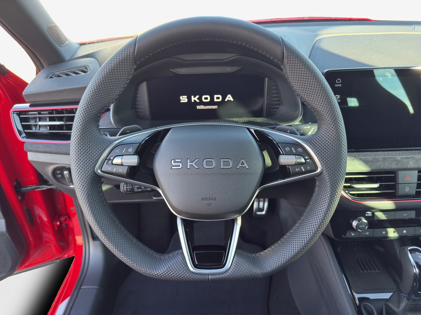 SKODA Kamiq 1.5 TSI Dynamic DSG-image-9