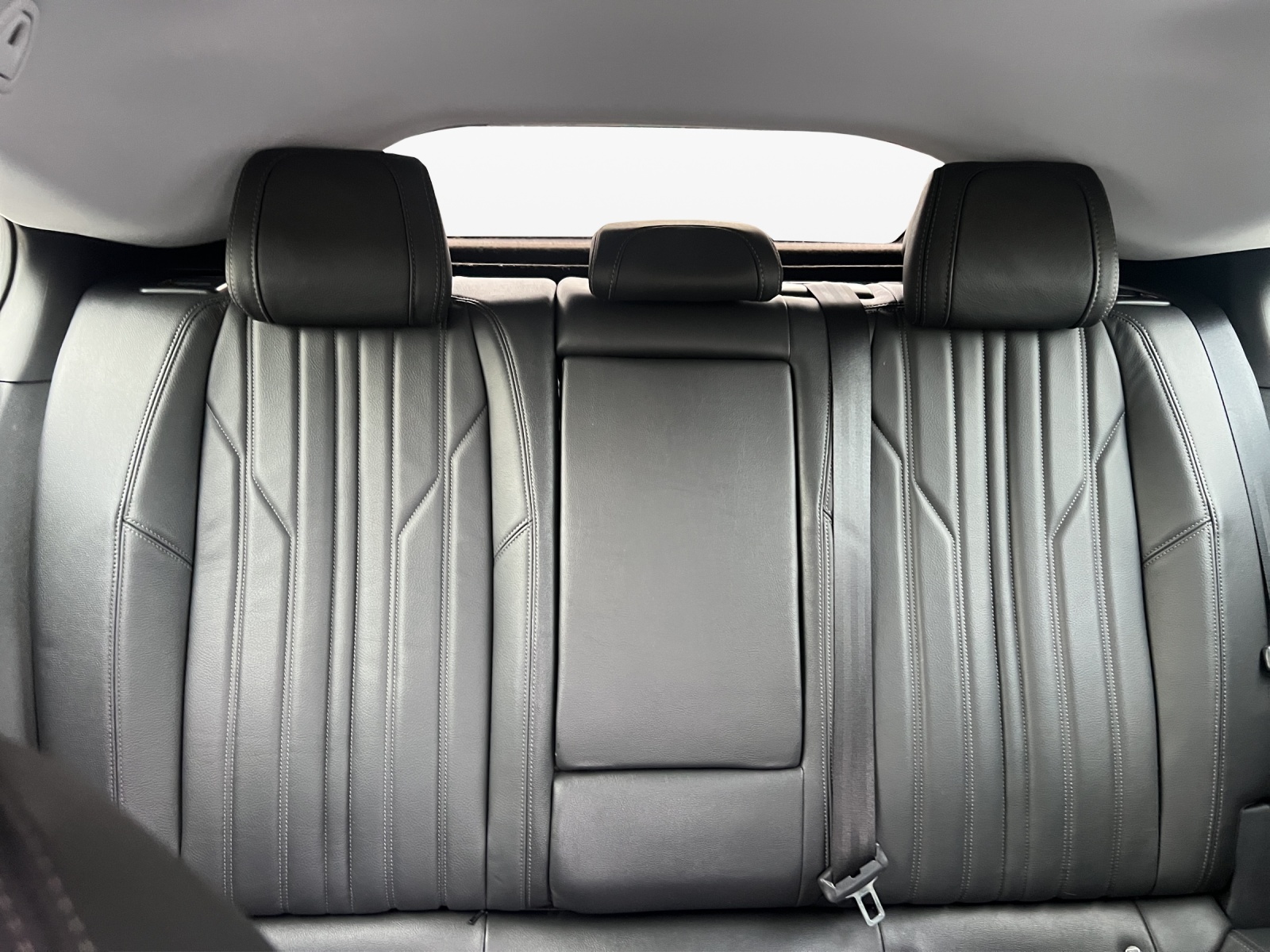 PEUGEOT 508 2.0 Blue HDI GT EAT8-image-17
