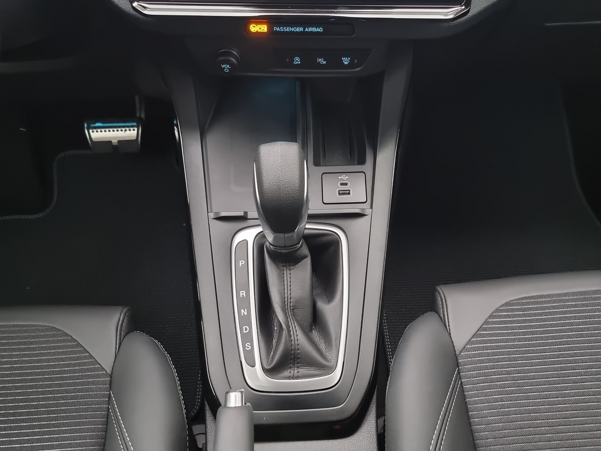FORD Puma 1.0 EcoB Hybrid 155 Sound Edition-image-9