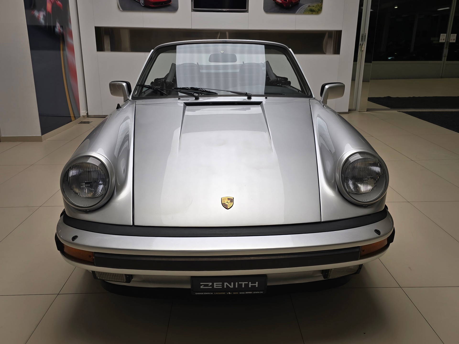 PORSCHE 911 Carrera Cabrio-image-1