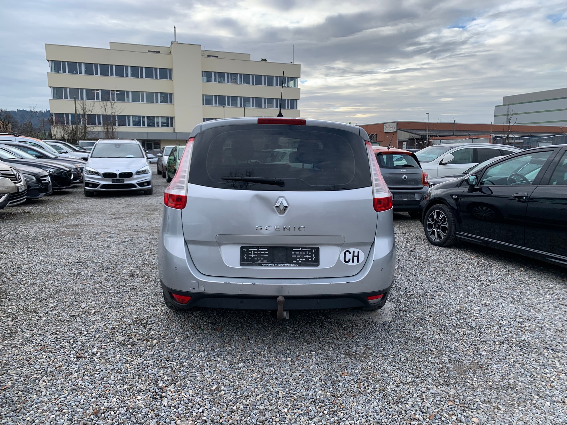RENAULT Grand Scénic 2.0 16V Dynamique X-Tronic CVT-image-5