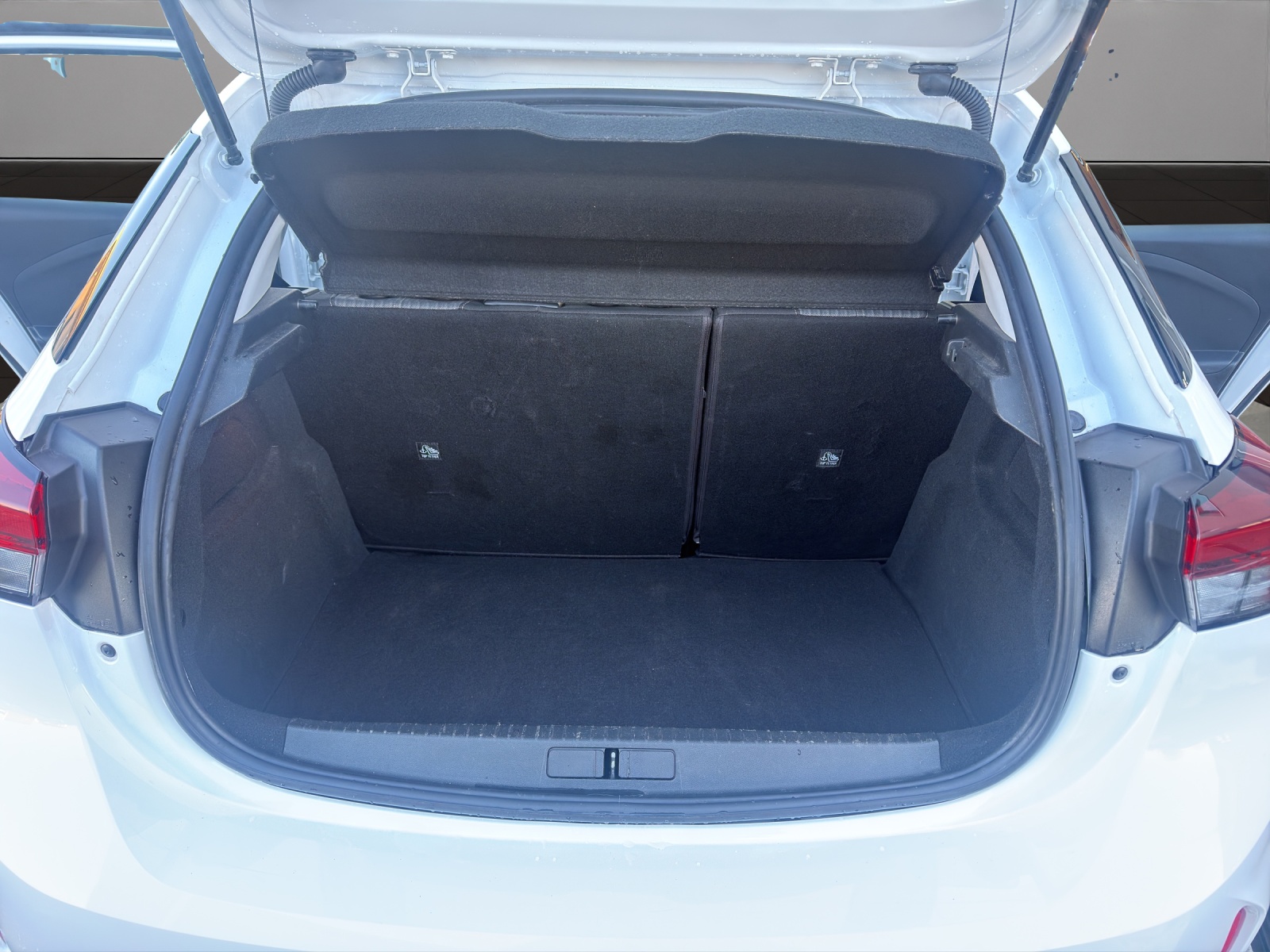 OPEL Corsa 1.2 TP Corsa-image-12