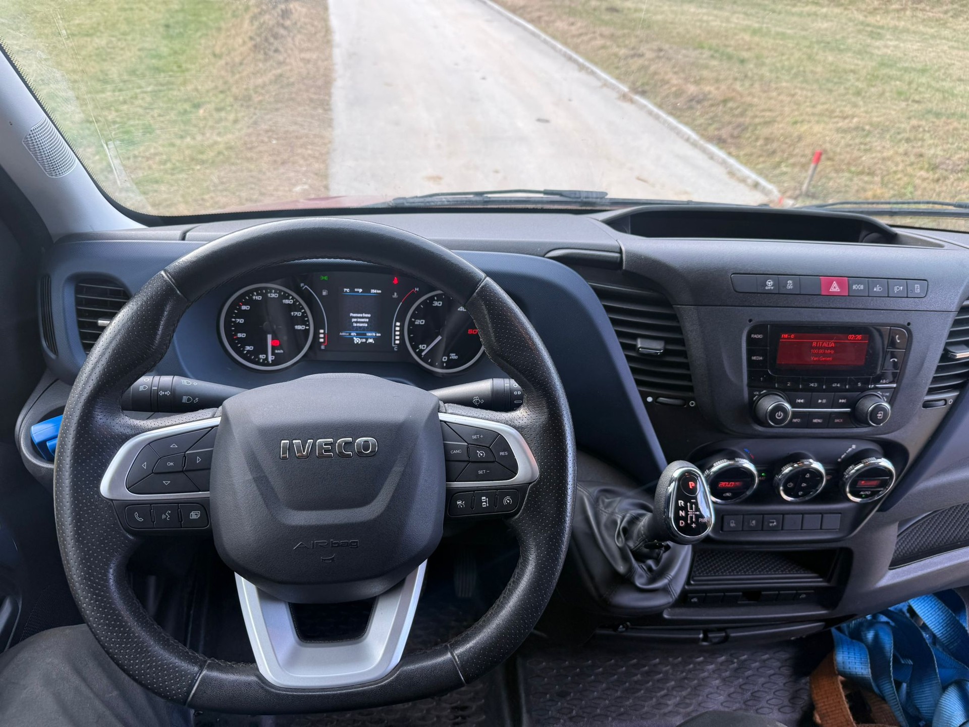 IVECO 35 S 18 - A8 - Autotransport-image-12