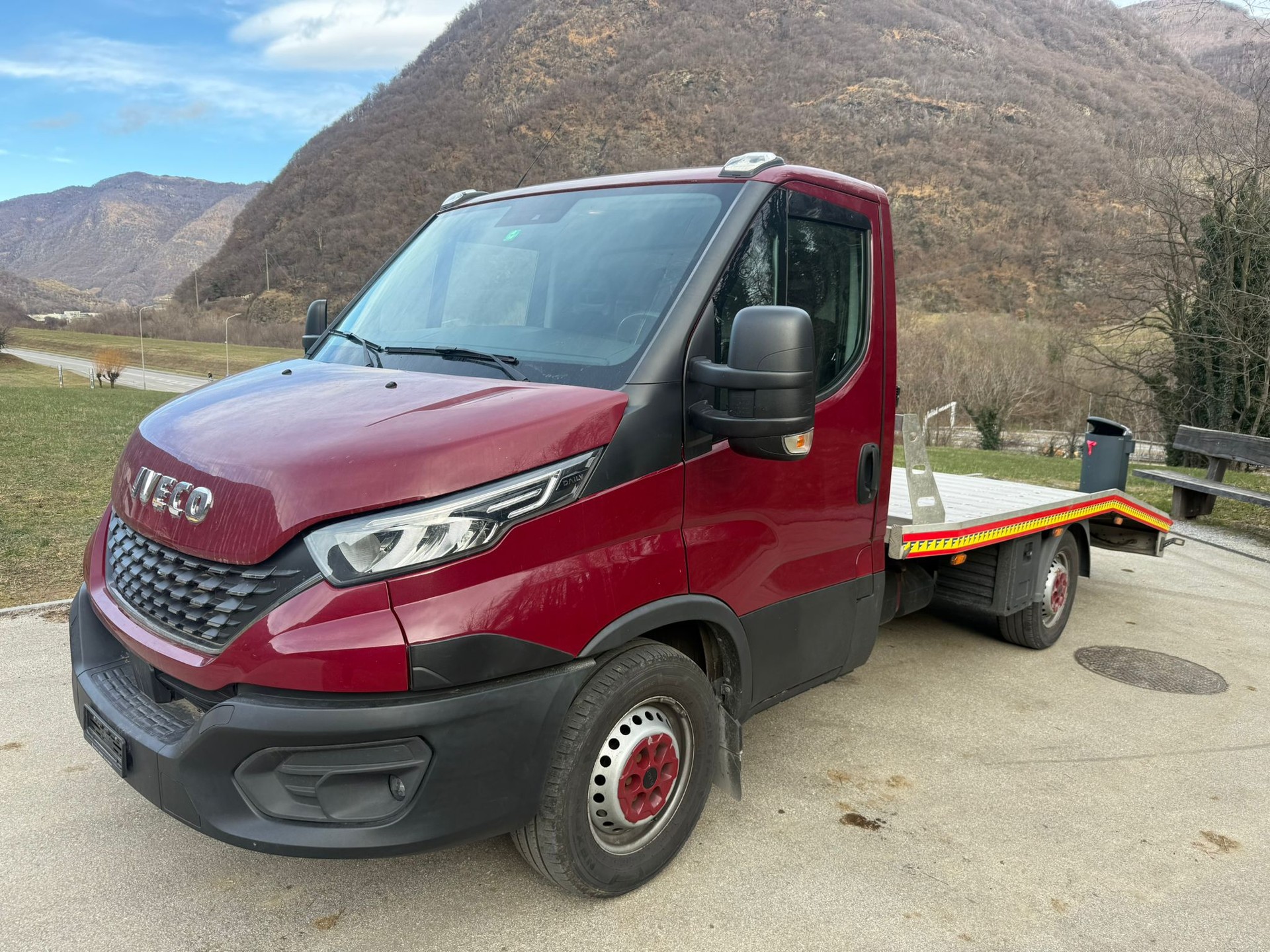 IVECO 35 S 18 - A8 - Autotransport-image-1