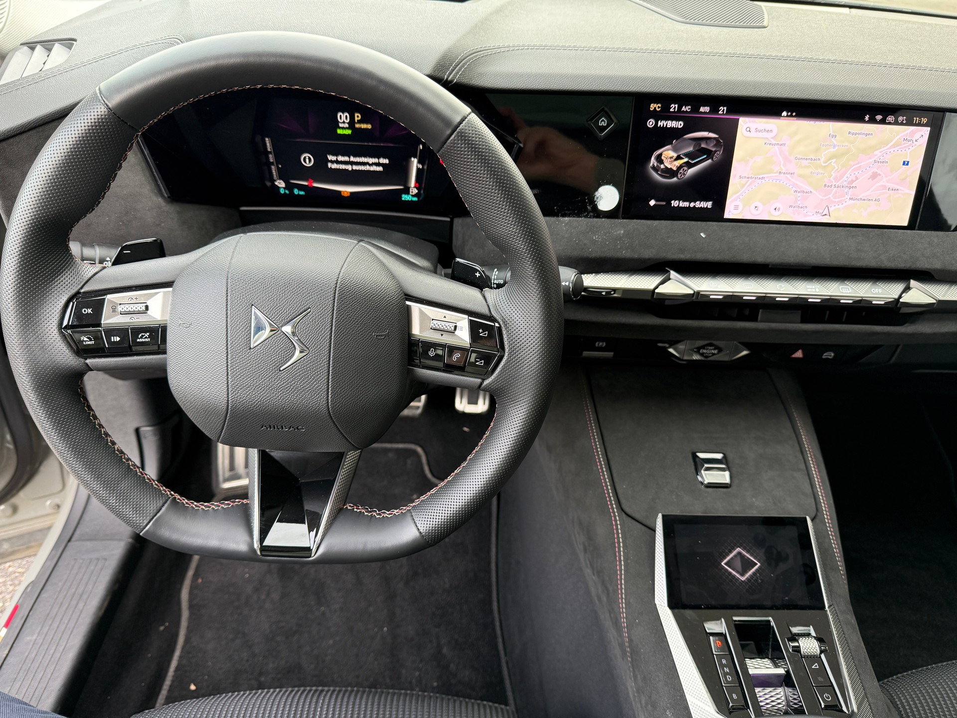 DS AUTOMOBILES DS 4 1.6 E-Tense Performance Line+-image-11