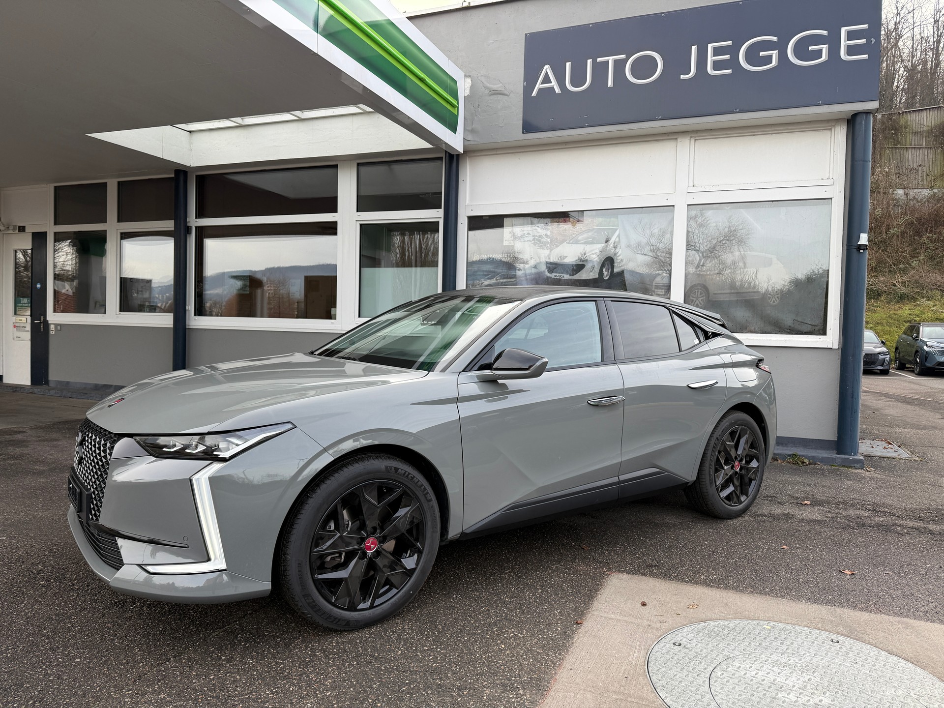 DS AUTOMOBILES DS 4 1.6 E-Tense Performance Line+-image-1
