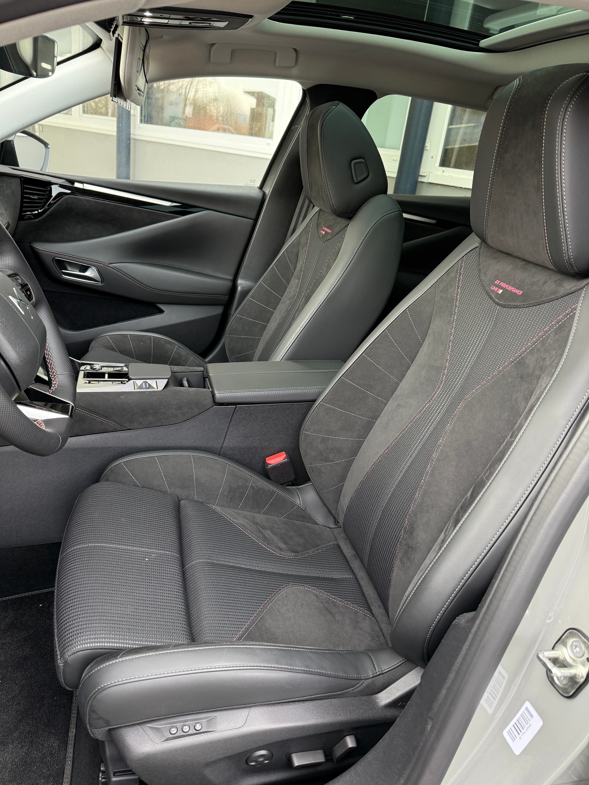DS AUTOMOBILES DS 4 1.6 E-Tense Performance Line+-image-6