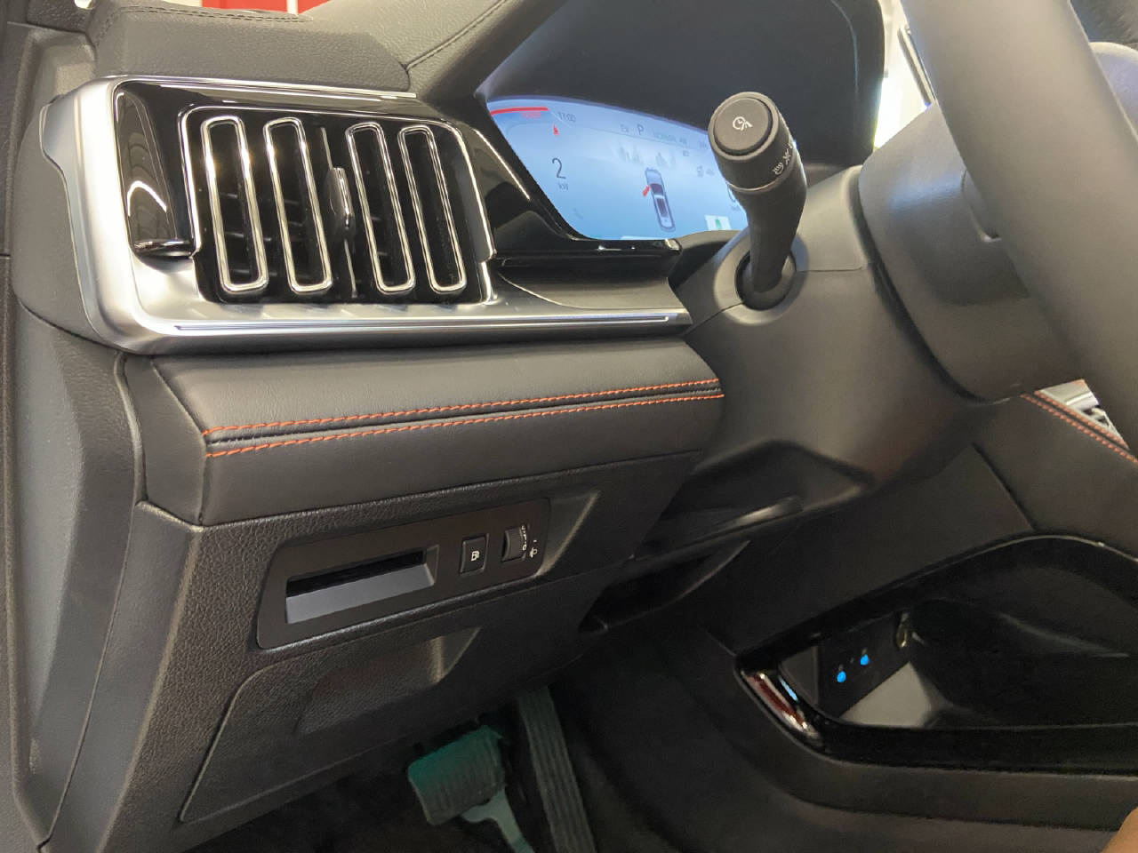 BYD Seal U DM-i Design AWD-image-13