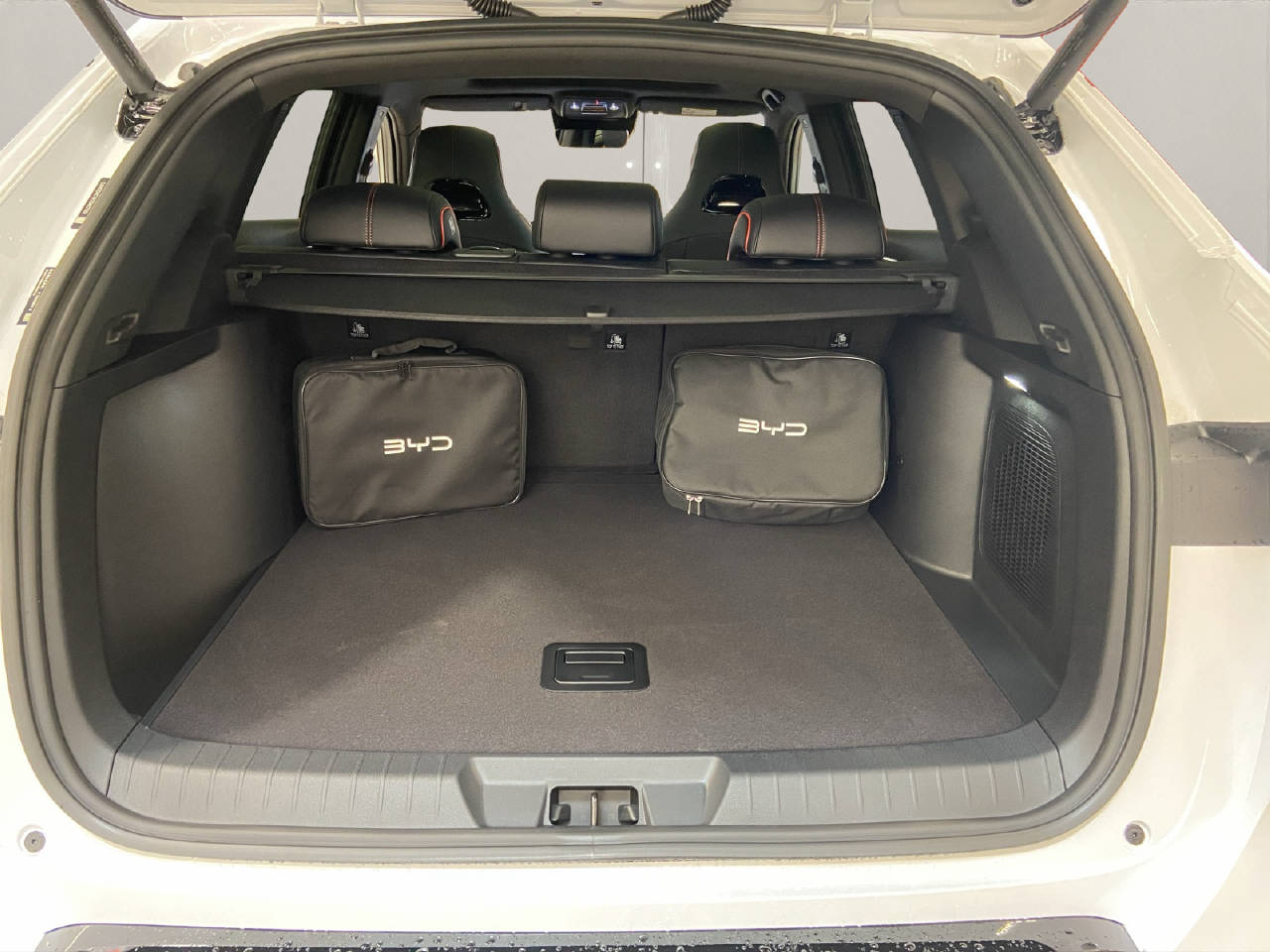 BYD Seal U DM-i Design AWD-image-11