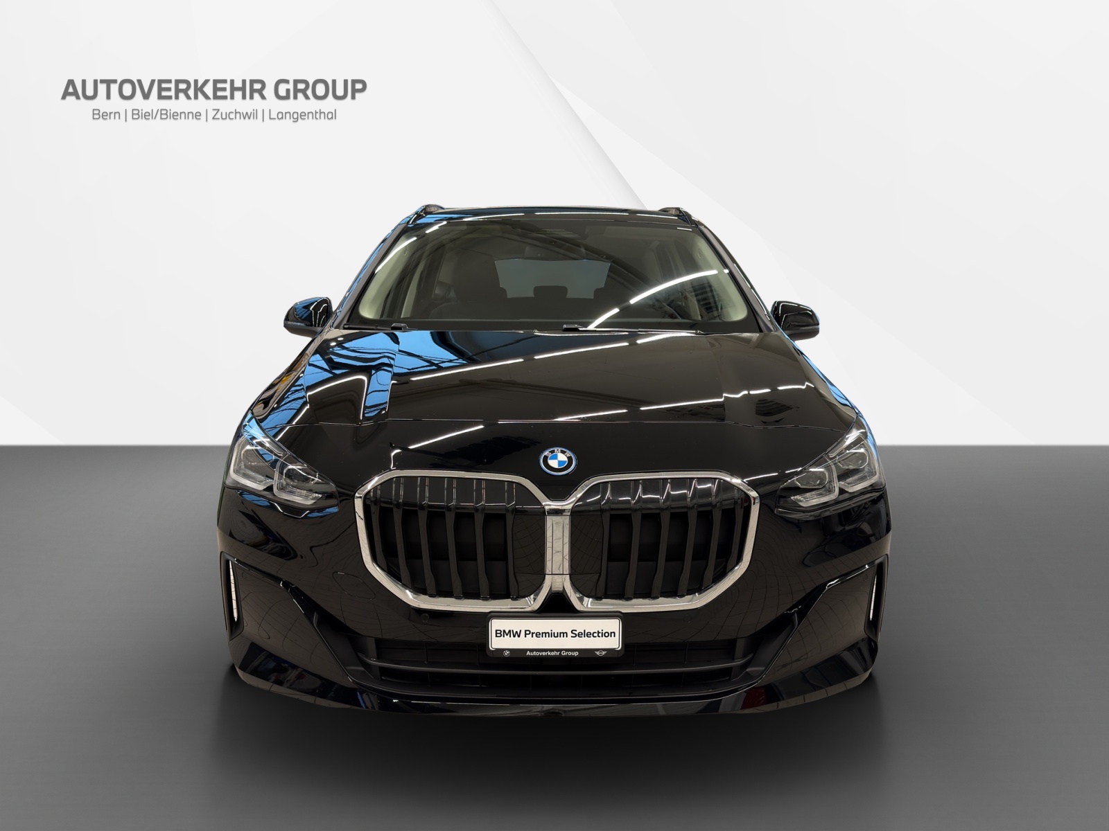 BMW 230e xDrive Active Tourer-image-1