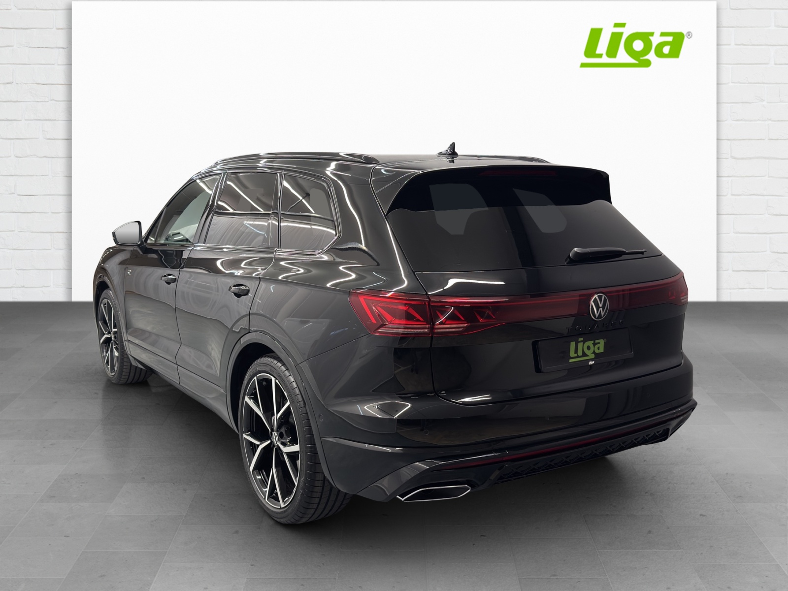 VW Touareg 3.0 V6 TDI 286 R-Line Final Edition-showroom-element-3
