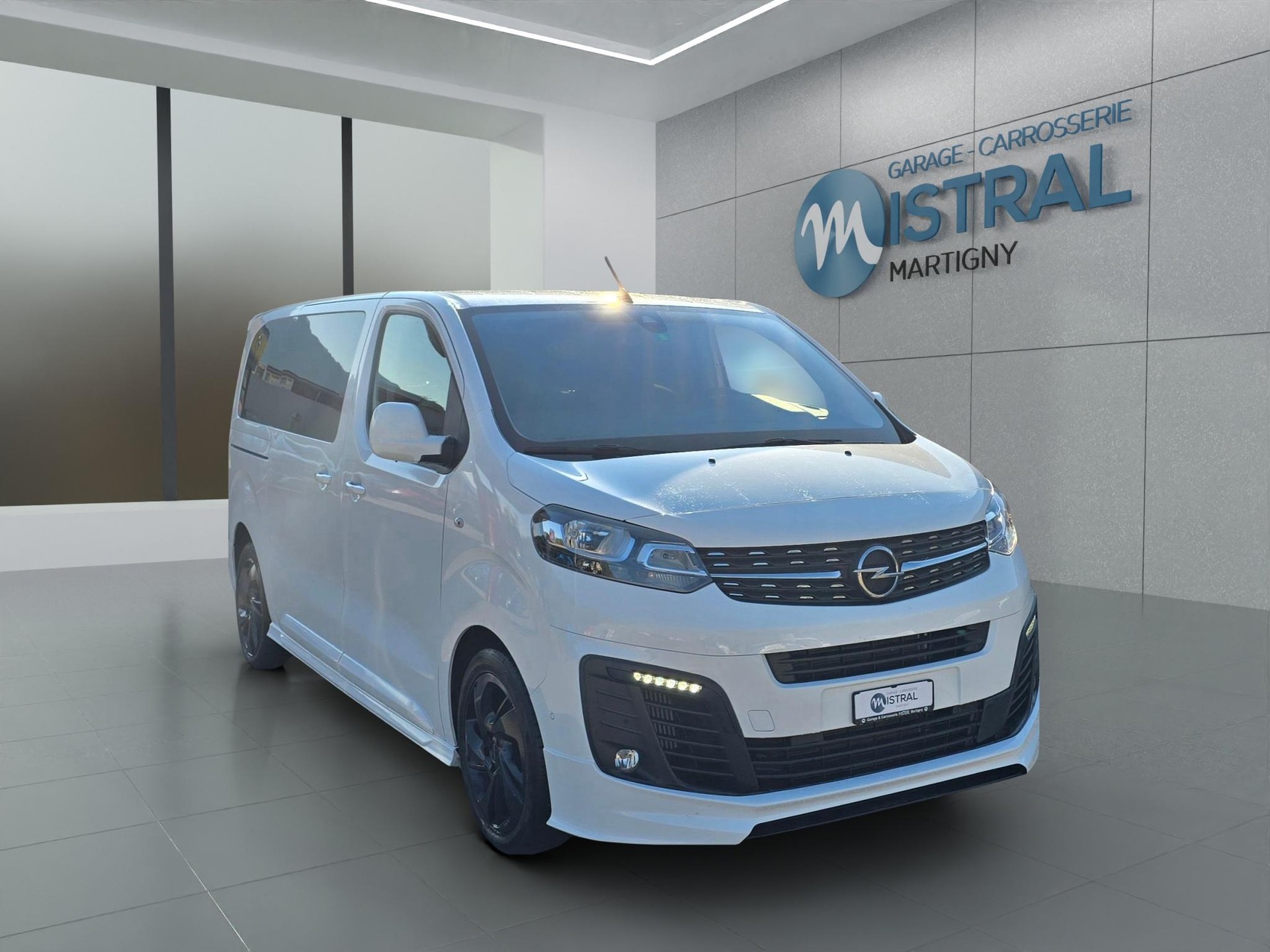 OPEL Zafira Life M 2.0 CDTI 150 Business Edition S/S-image-6
