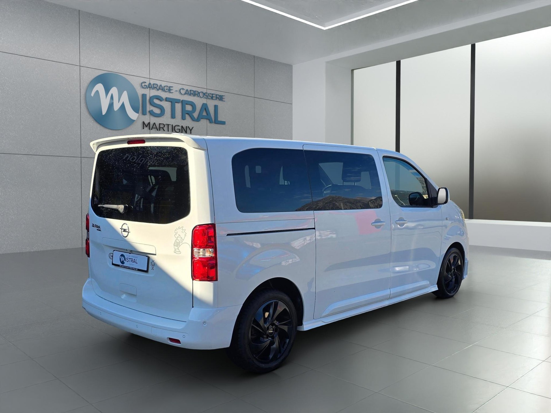 OPEL Zafira Life M 2.0 CDTI 150 Business Edition S/S-image-4