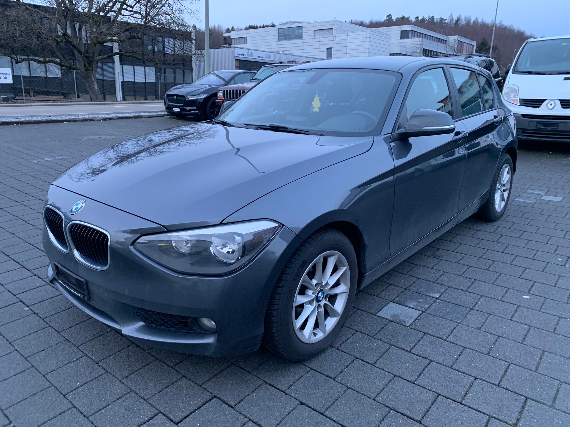 BMW 116i Urban Line-image-0