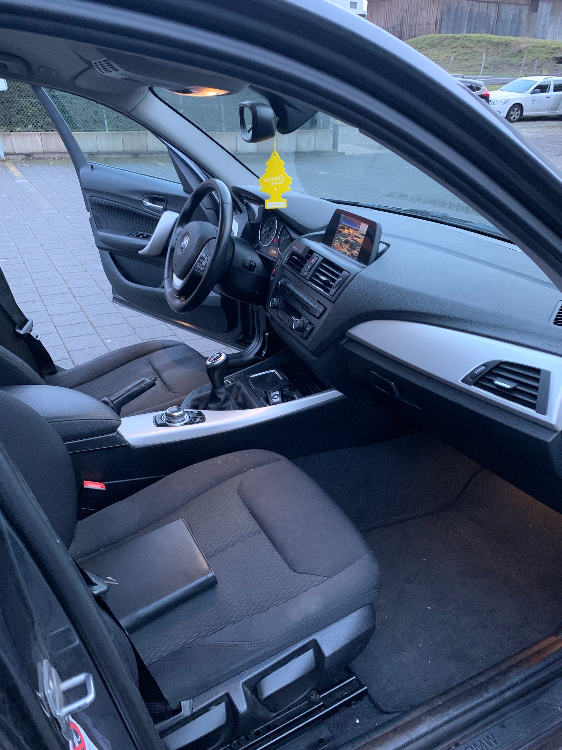 BMW 116i Urban Line-image-7