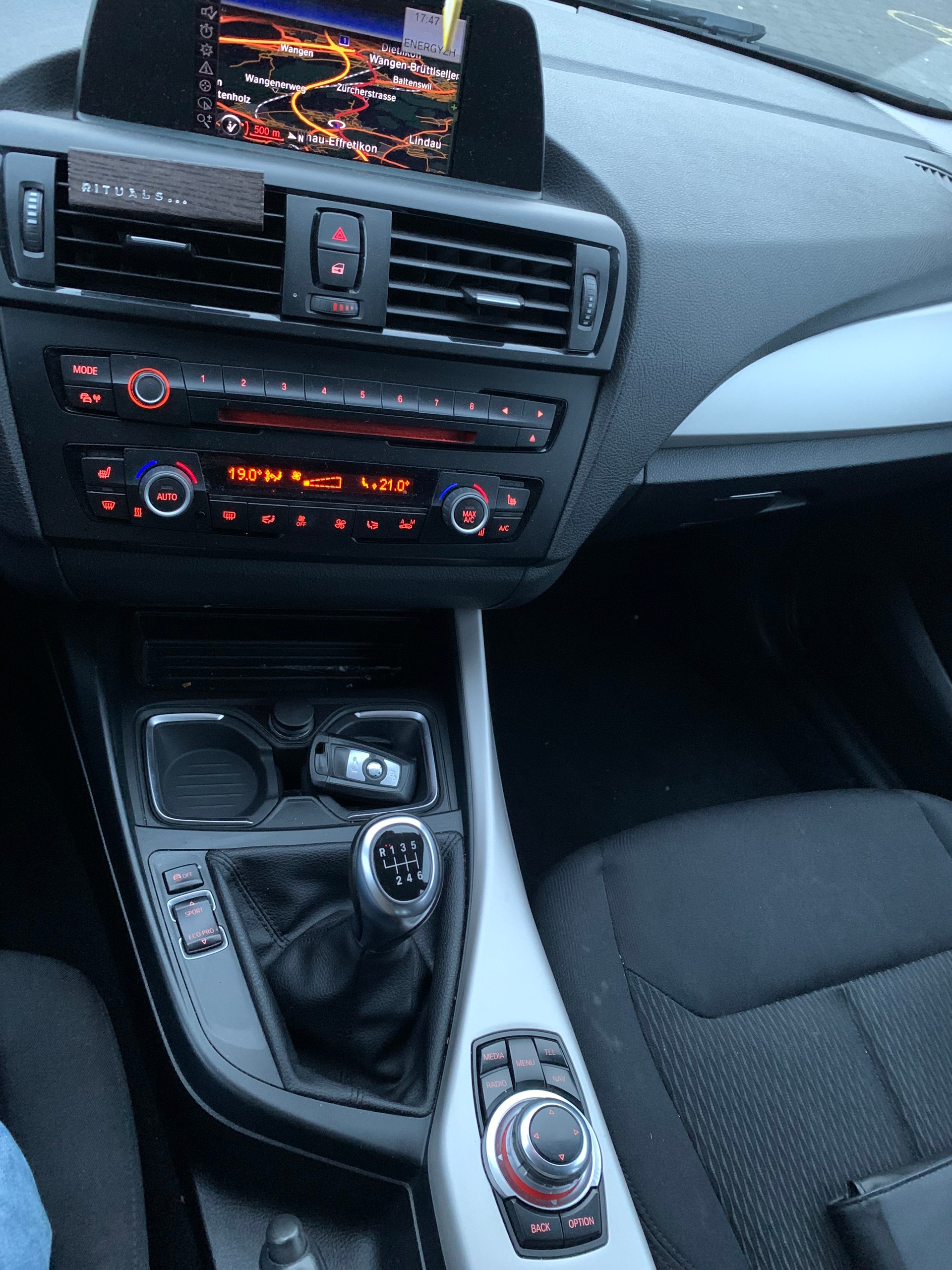 BMW 116i Urban Line-image-8