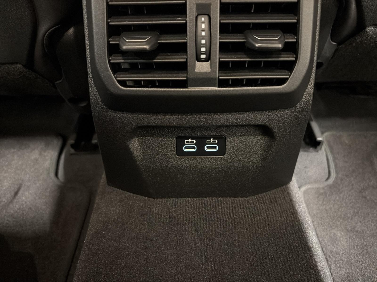 BMW M135i xDrive-image-14