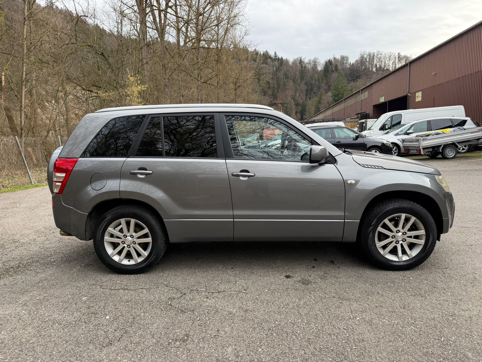 SUZUKI Grand Vitara 2.0 16V Top-image-1