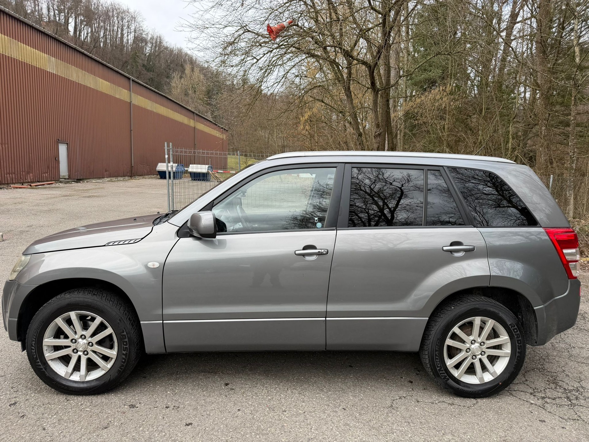 SUZUKI Grand Vitara 2.0 16V Top-image-2