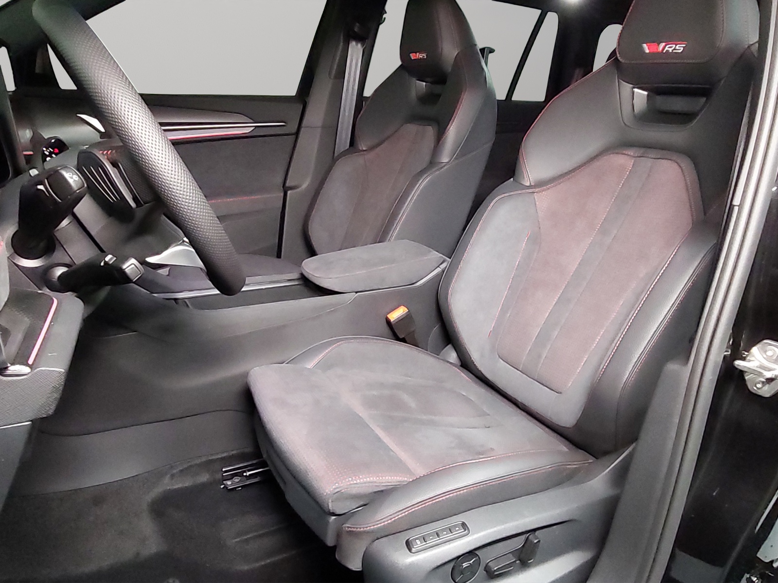 SKODA Kodiaq 2.0 TSI RS 4x4-image-5