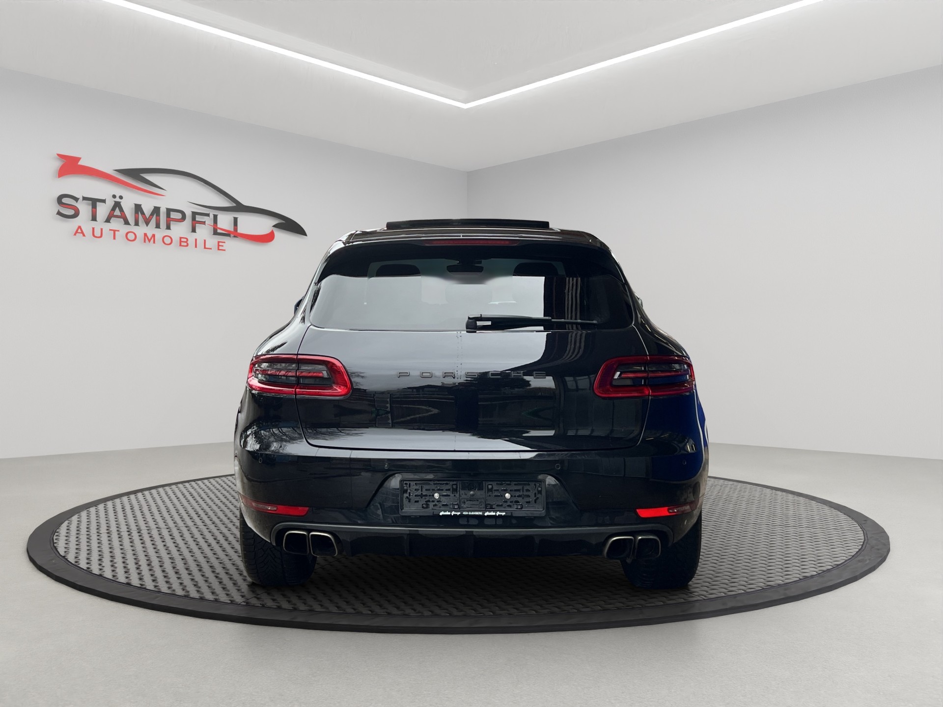 PORSCHE Macan Turbo PDK-image-9
