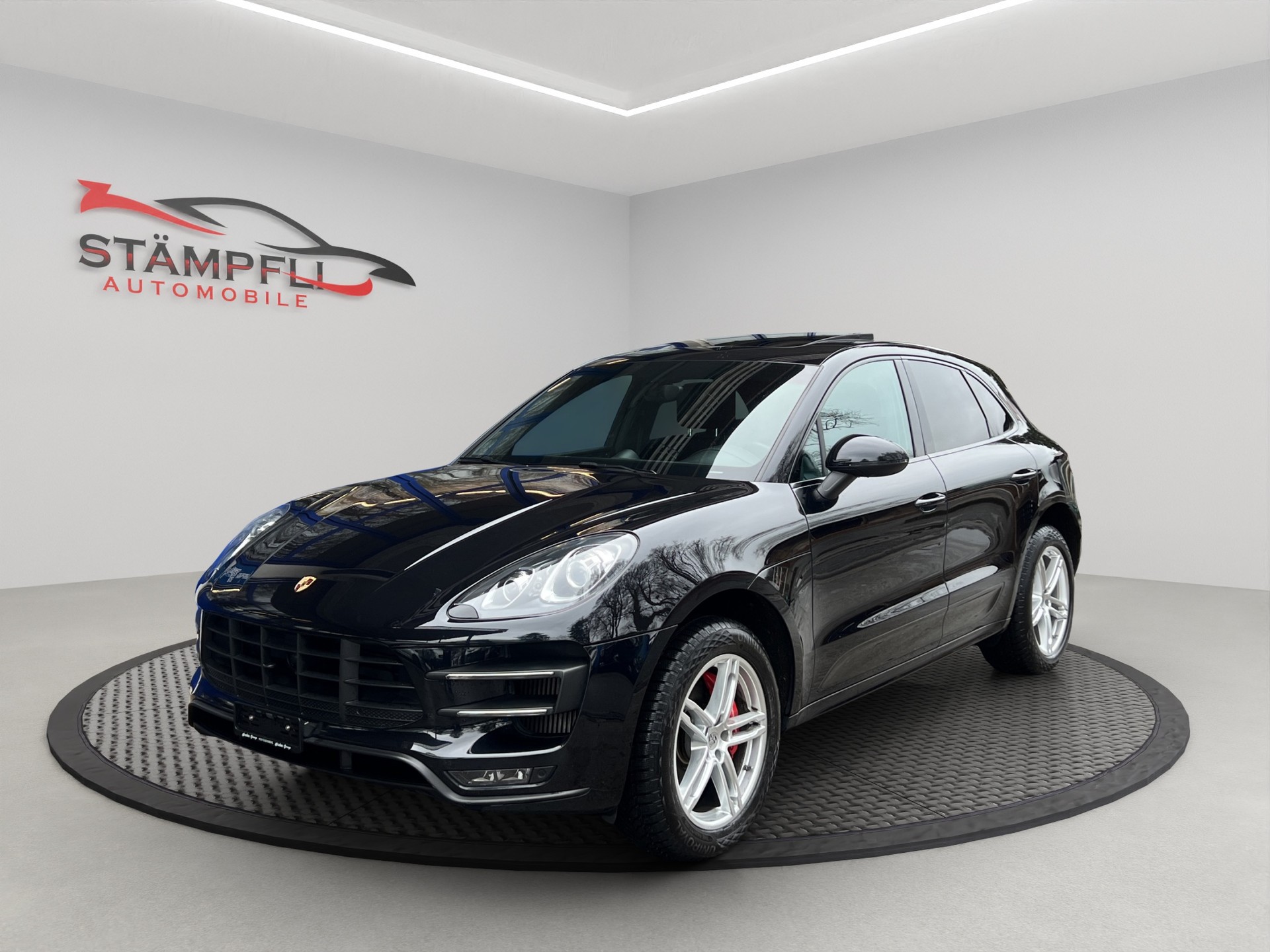 PORSCHE Macan Turbo PDK-image-0