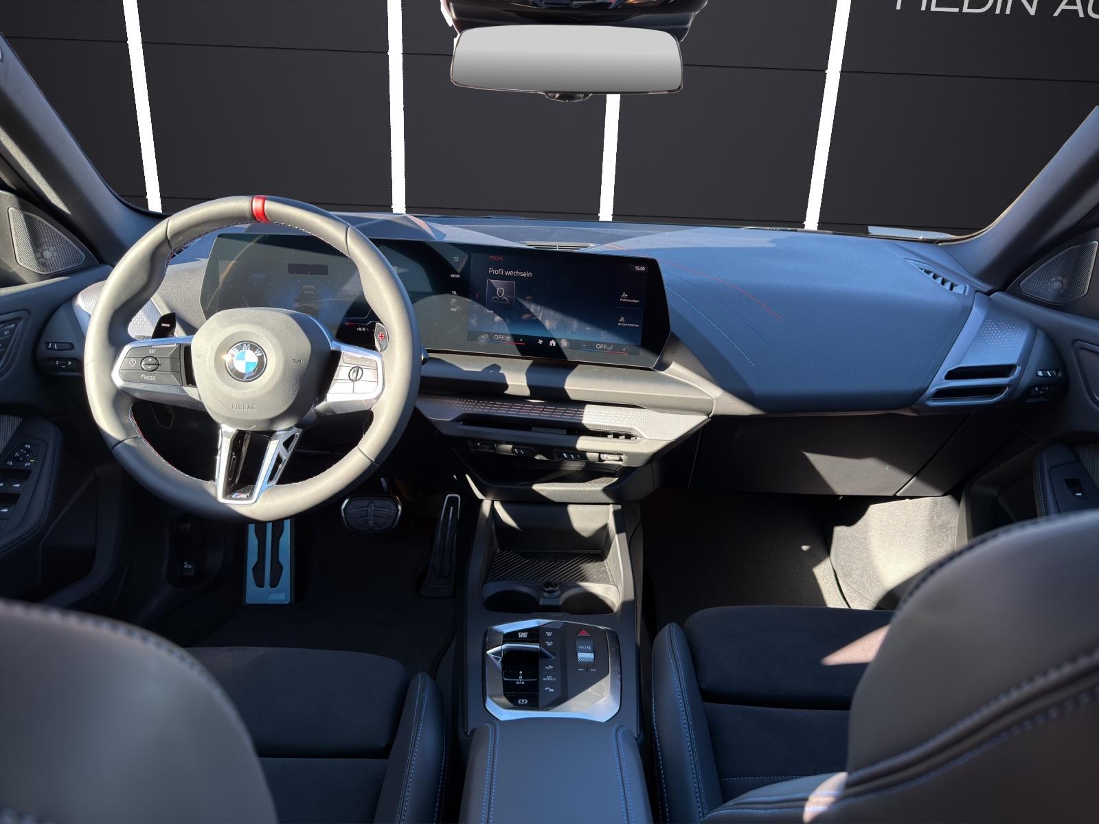 BMW M235i xDrive Gran Coupé-image-11