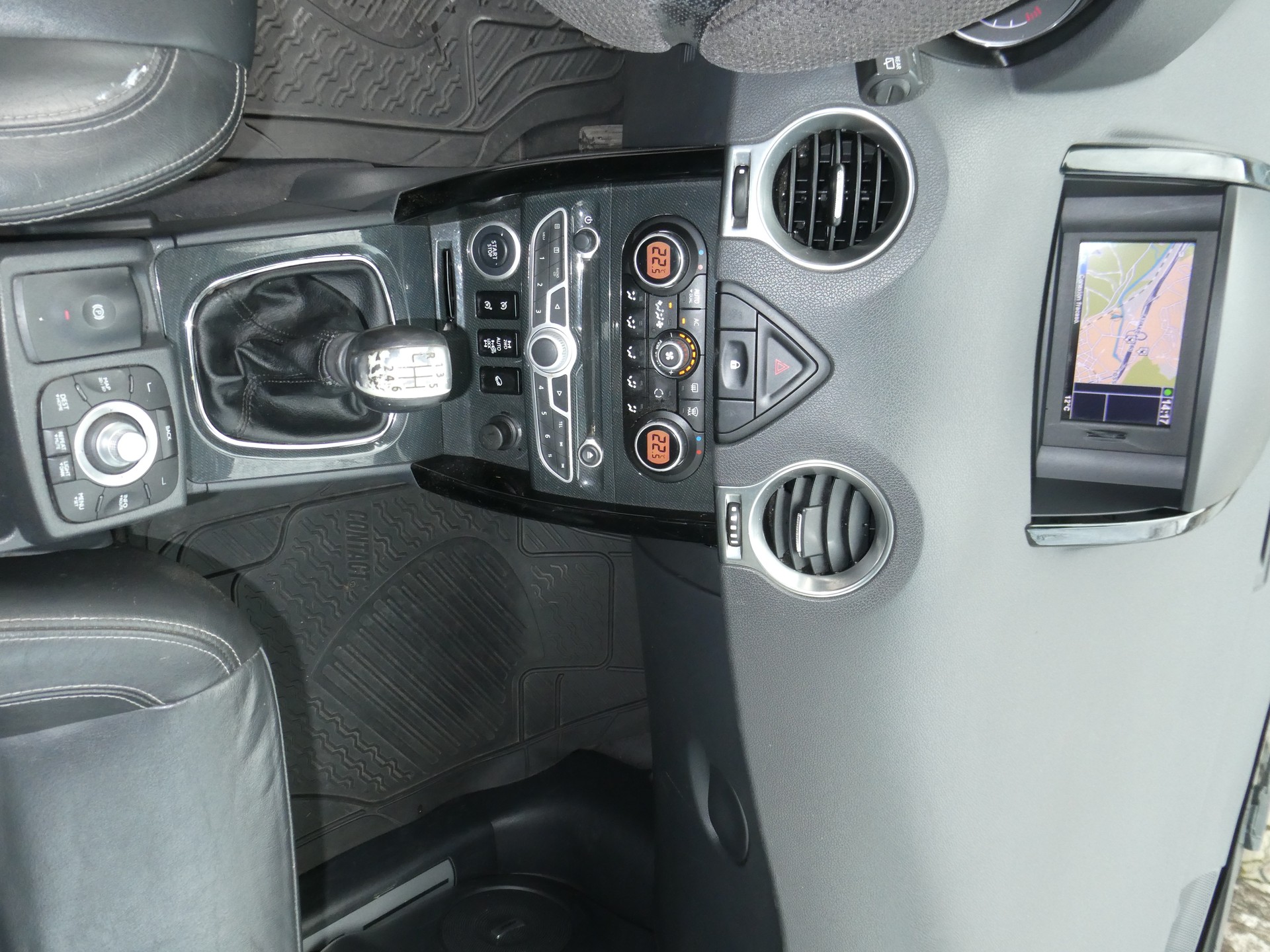 RENAULT Koleos 2.0 dCi Exception 4x4-image-12