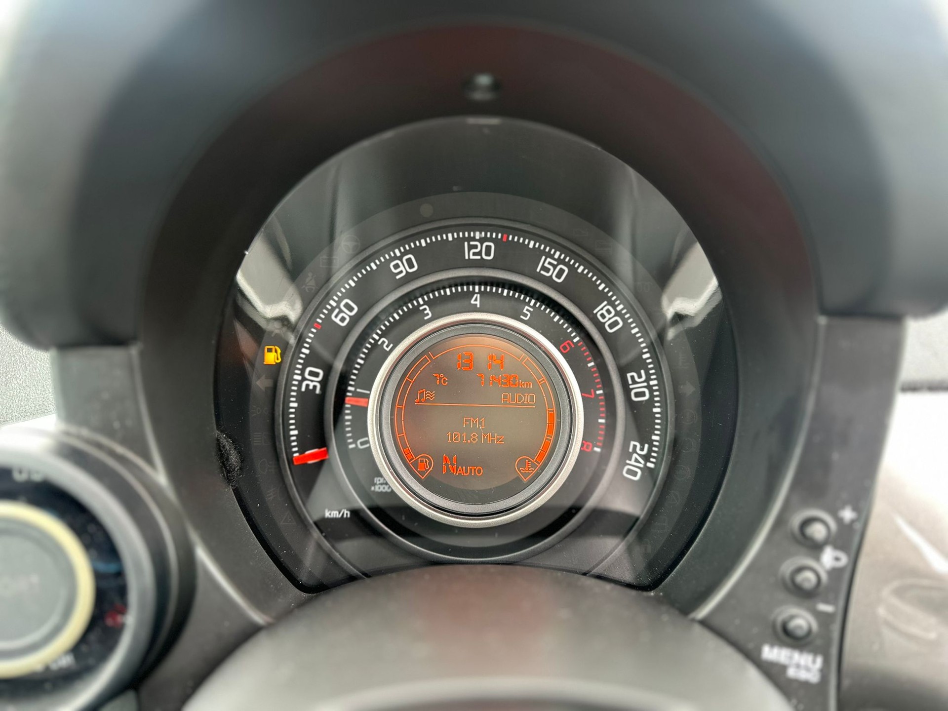 FIAT 500C 1.4 16V Turbo Abarth Dualogic-image-15