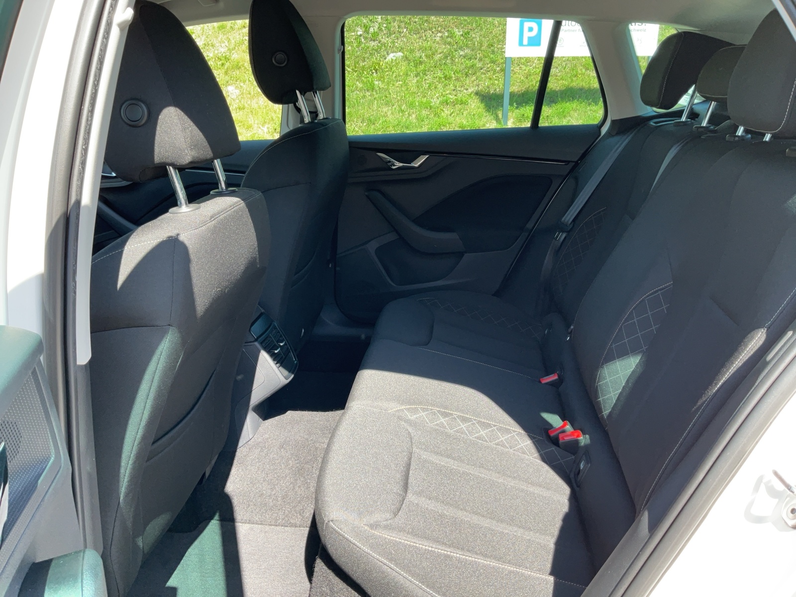 SKODA Kamiq 1.0 TSI Fresh DSG-image-10