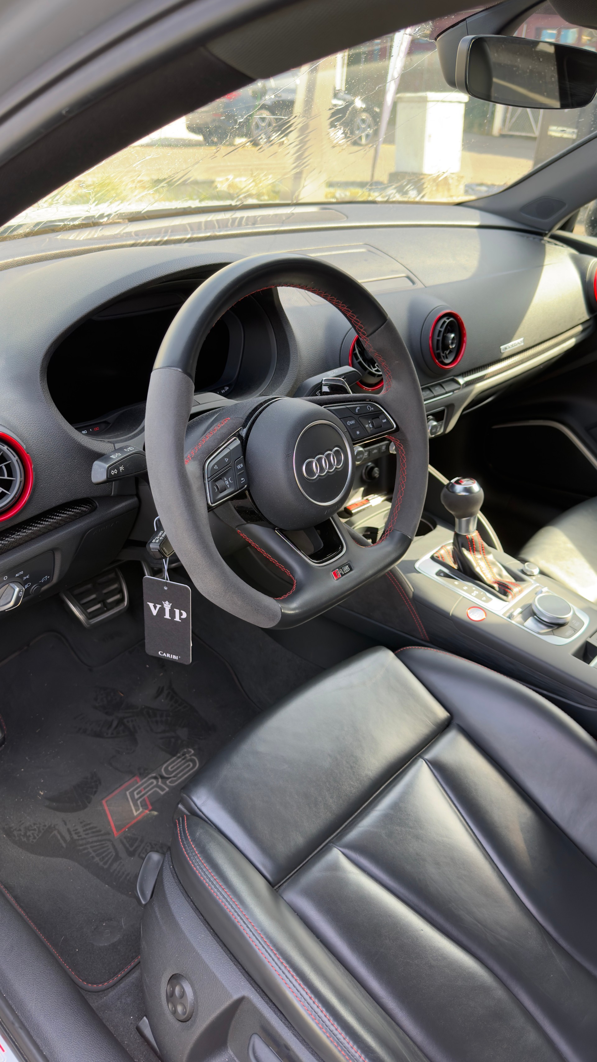 AUDI RS3 Limousine 2.5 TSI quattro S-tronic Ohne OPF-image-4