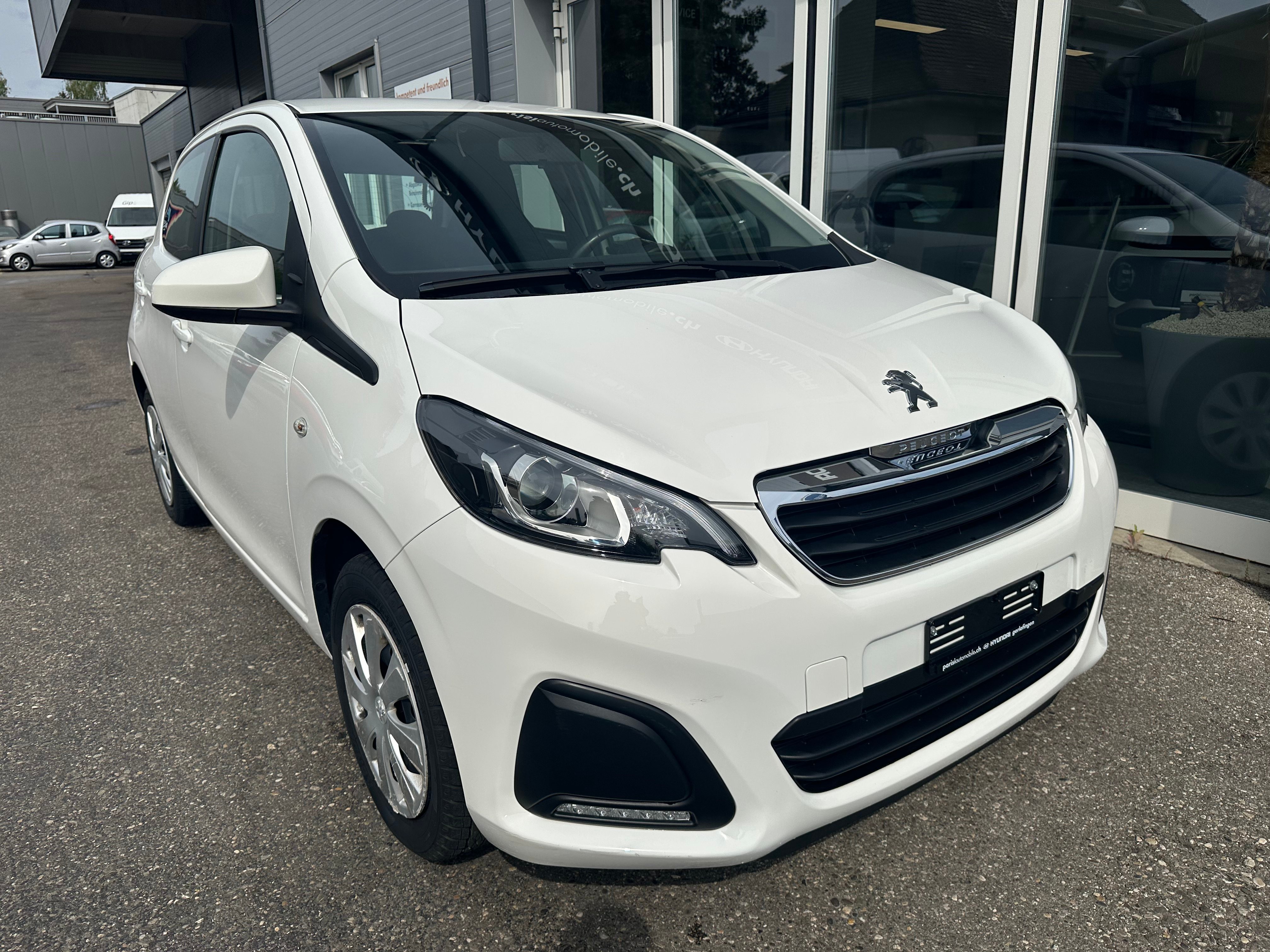 Car photo