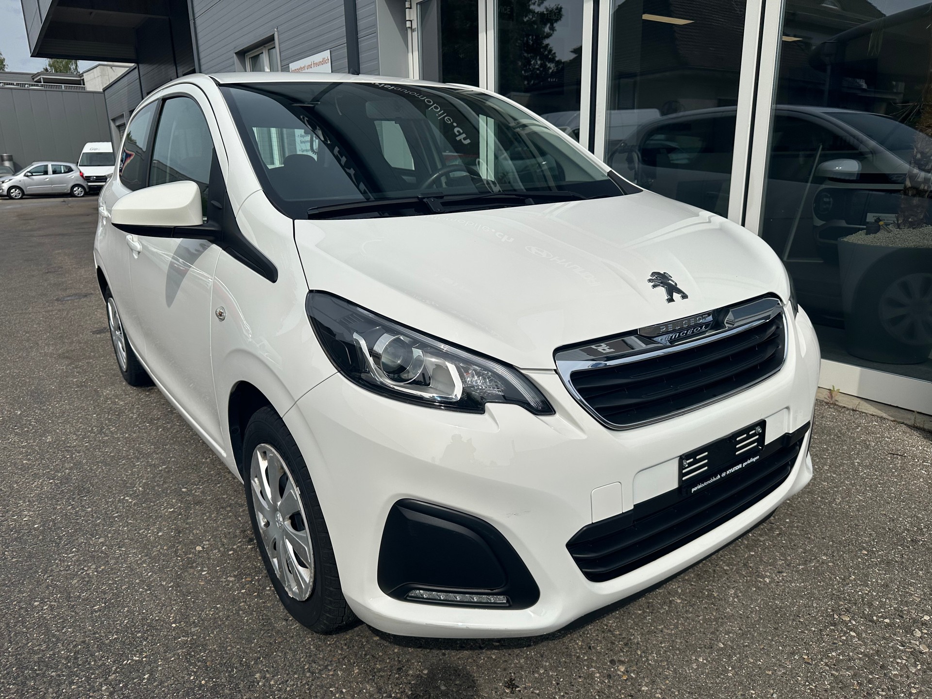 PEUGEOT 108 1.0 VTi Allure ETG-image-0