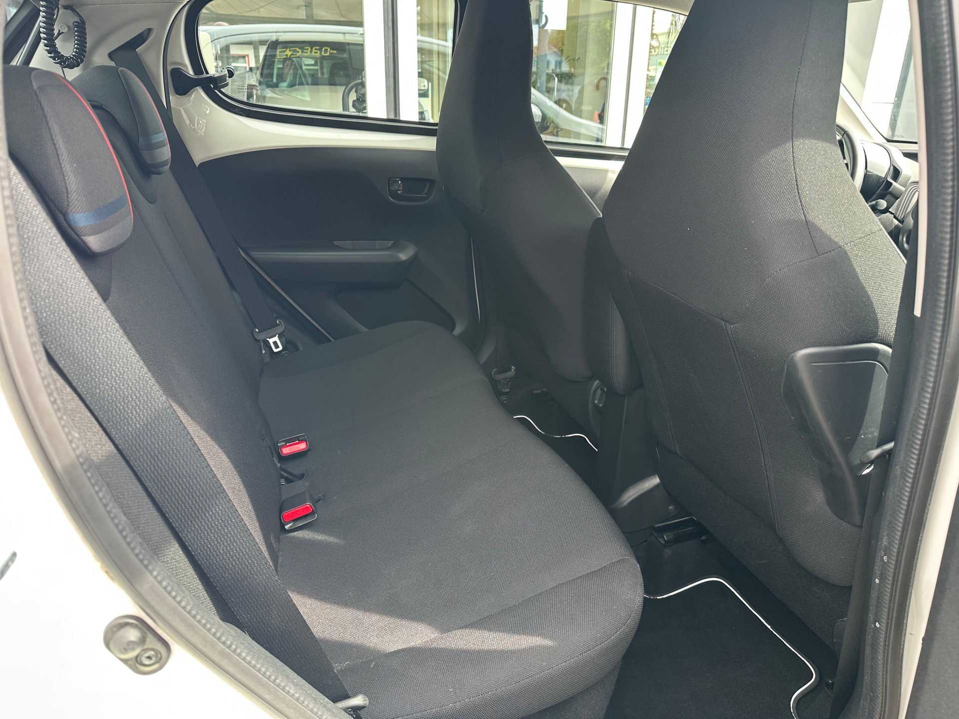 PEUGEOT 108 1.0 VTi Allure ETG-image-8