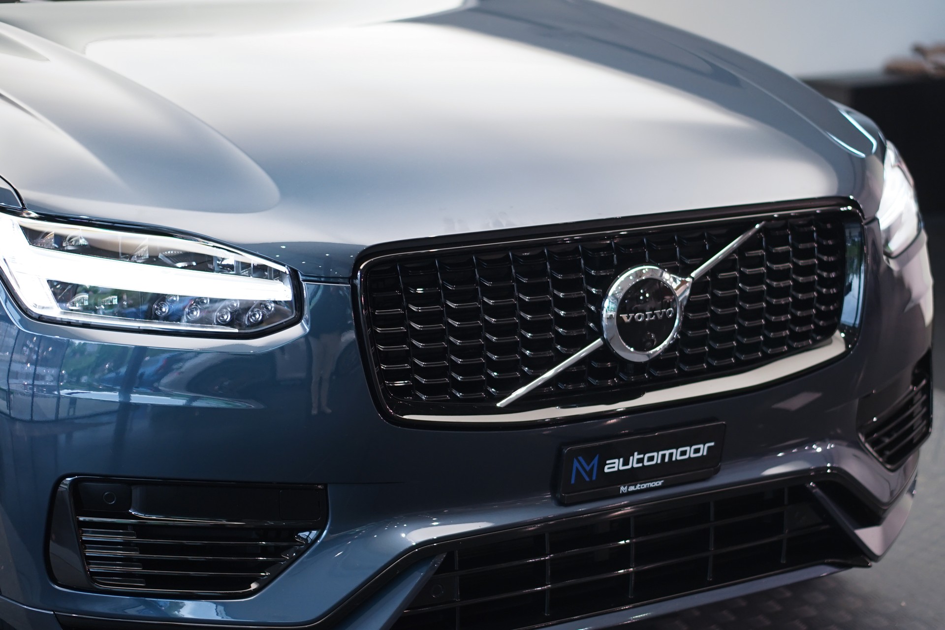 VOLVO XC90 T8 eAWD PluginHybrid R-Design Geartronic *Gratisservice* *7 Plätze*-image-45