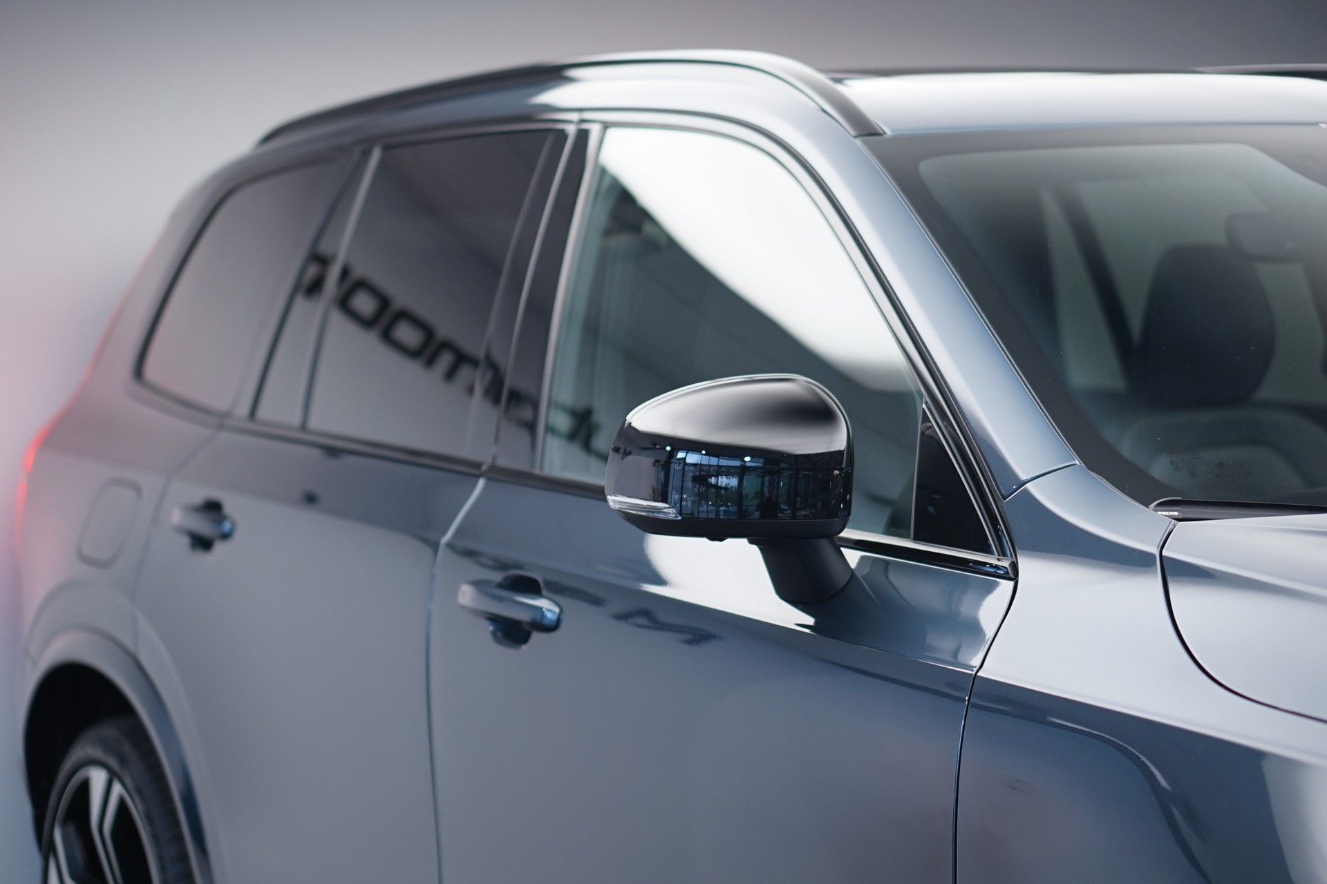 VOLVO XC90 T8 eAWD PluginHybrid R-Design Geartronic *Gratisservice* *7 Plätze*-image-46