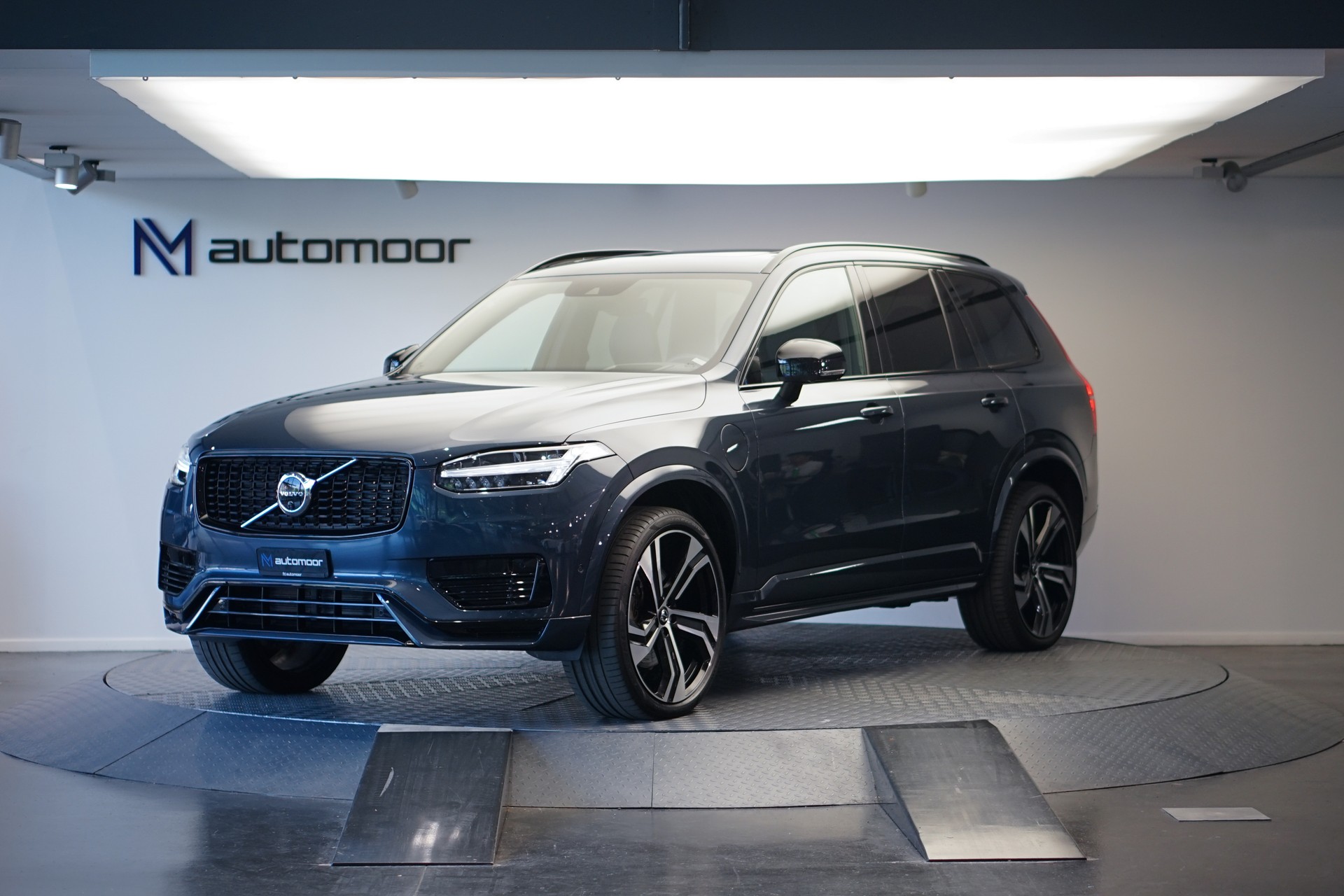 VOLVO XC90 T8 eAWD PluginHybrid R-Design Geartronic *Gratisservice* *7 Plätze*-image-0