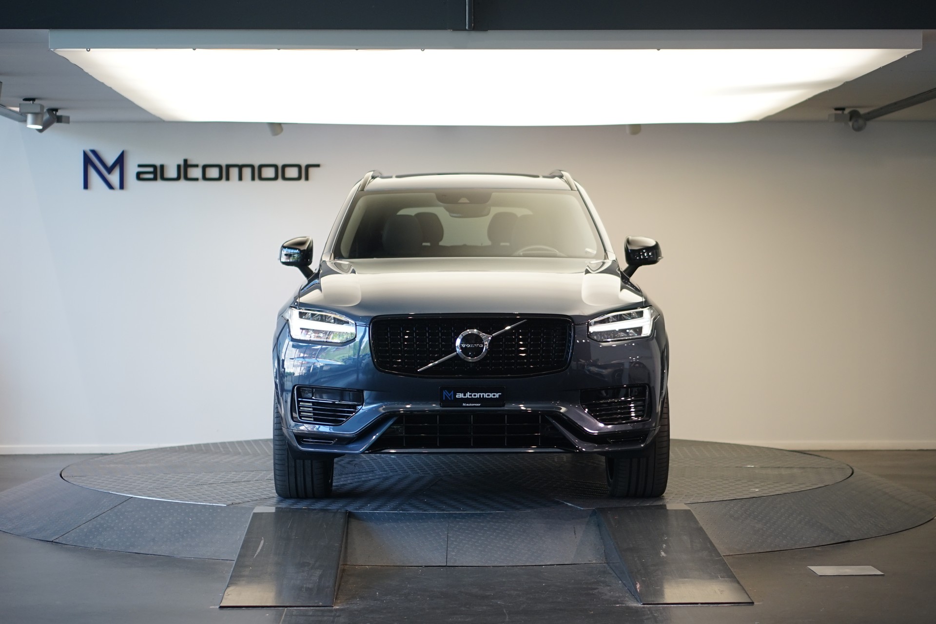 VOLVO XC90 T8 eAWD PluginHybrid R-Design Geartronic *Gratisservice* *7 Plätze*-image-1