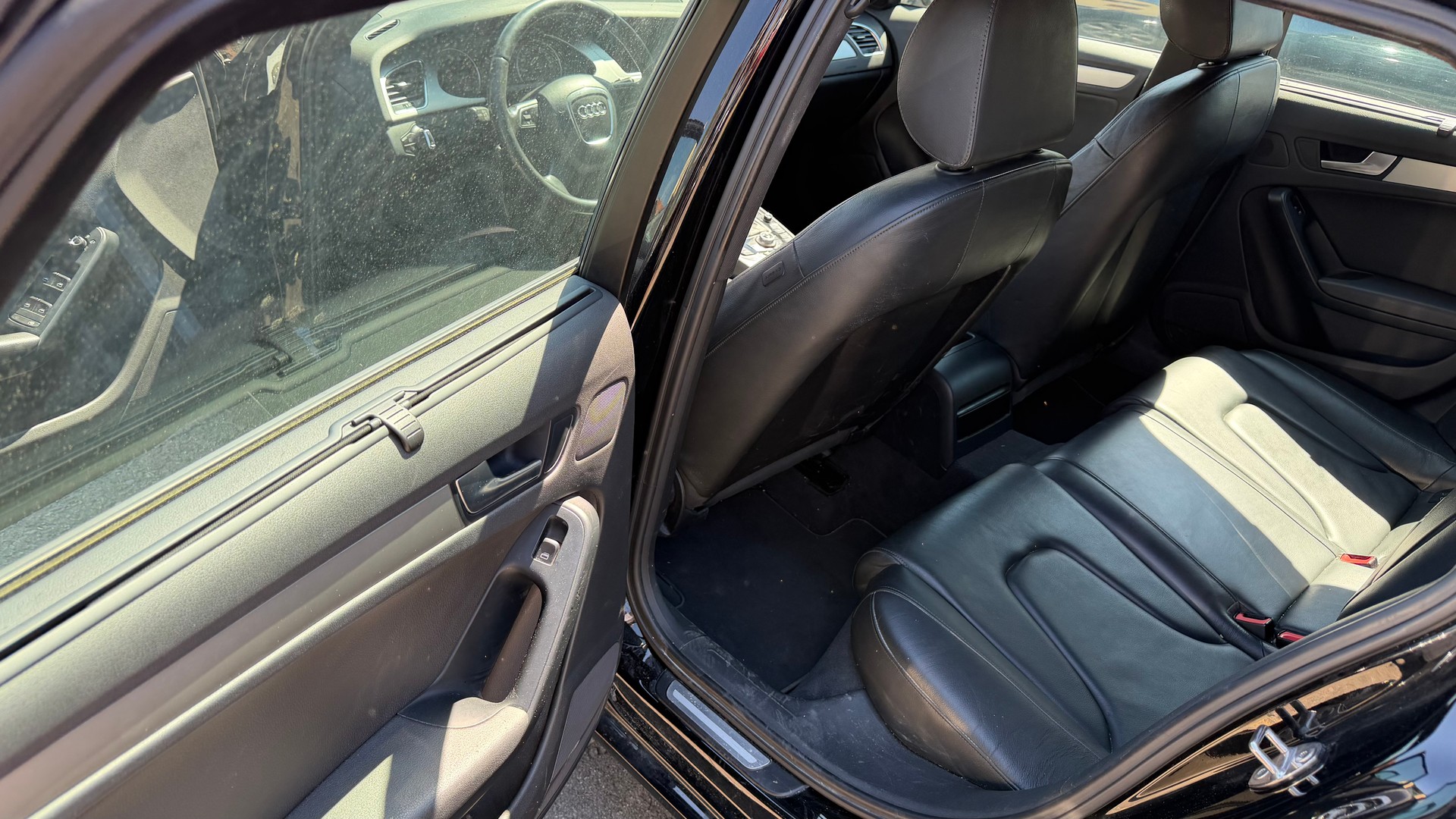 AUDI A4 Avant 2.0 TFSI multitronic-image-10