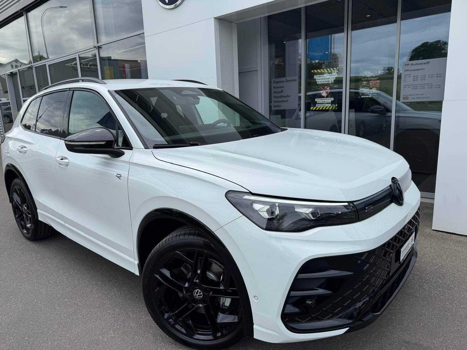 VW Tiguan 2.0 TSI DSG R-Line 4Motion-image-1