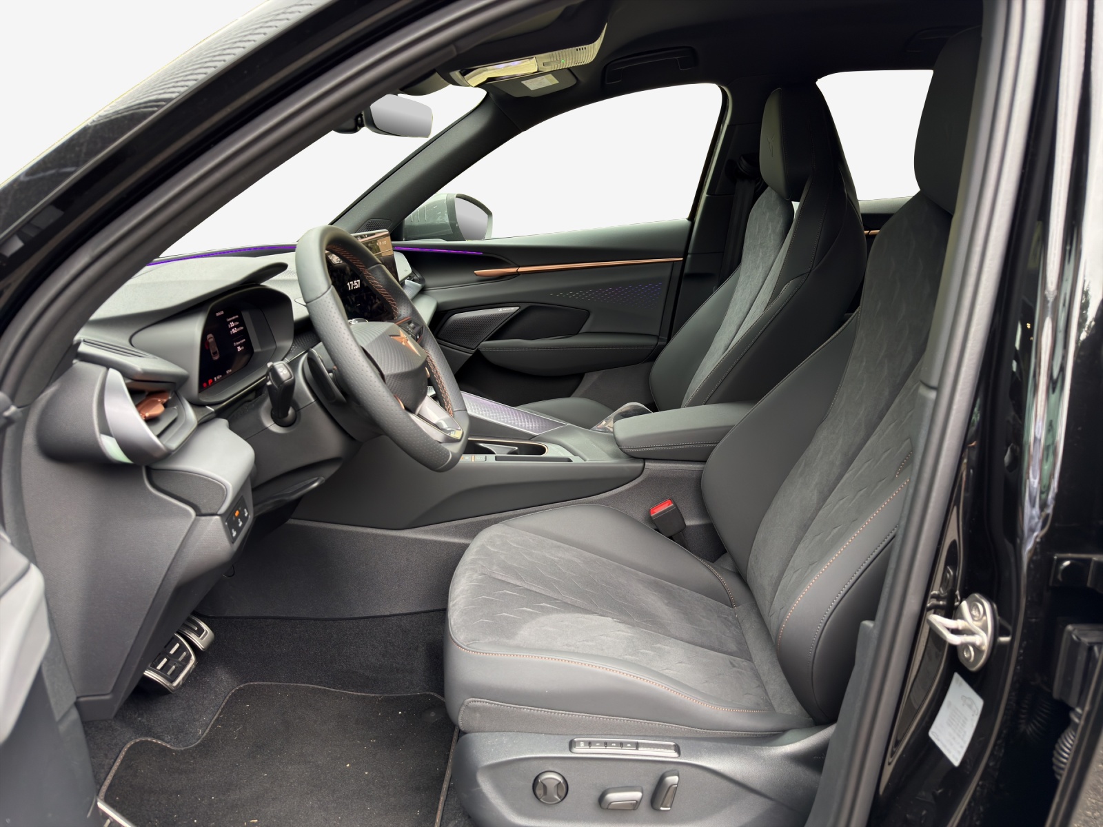 CUPRA Terramar 1.5 eHybrid DSG Black Symphony-image-7