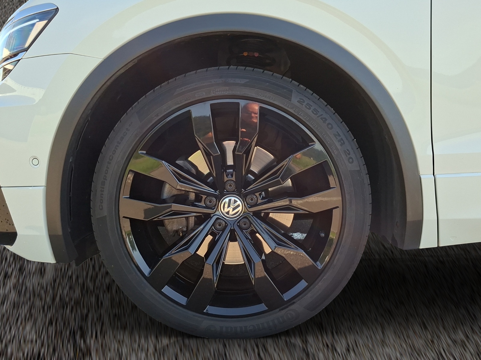 VW Tiguan 2.0TSI Highline 4Motion DSG-showroom-element-3