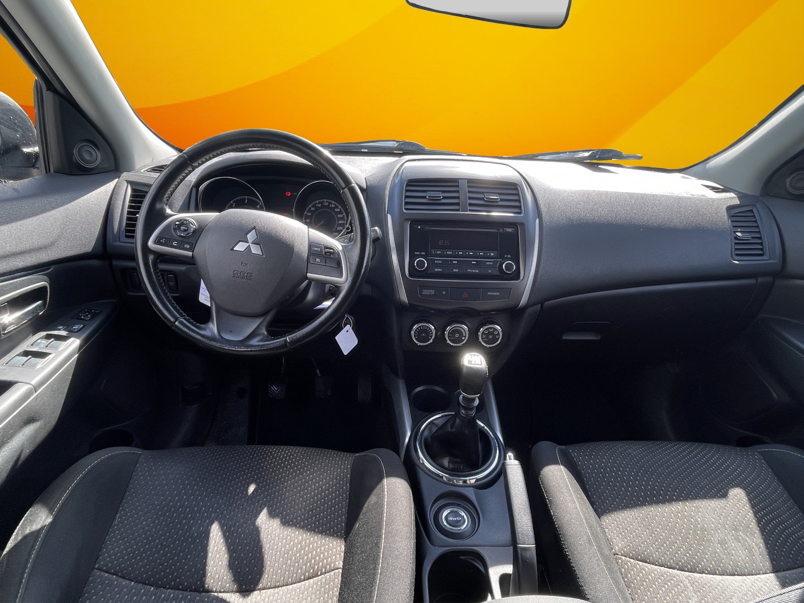 MITSUBISHI ASX 1.8 DID Invite 4WD-image-8