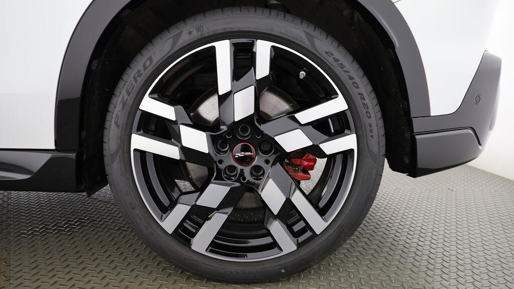 MINI John Cooper Works Countryman ALL4-image-9