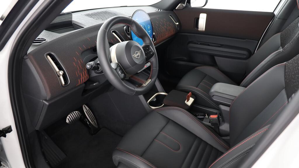 MINI John Cooper Works Countryman ALL4-image-17